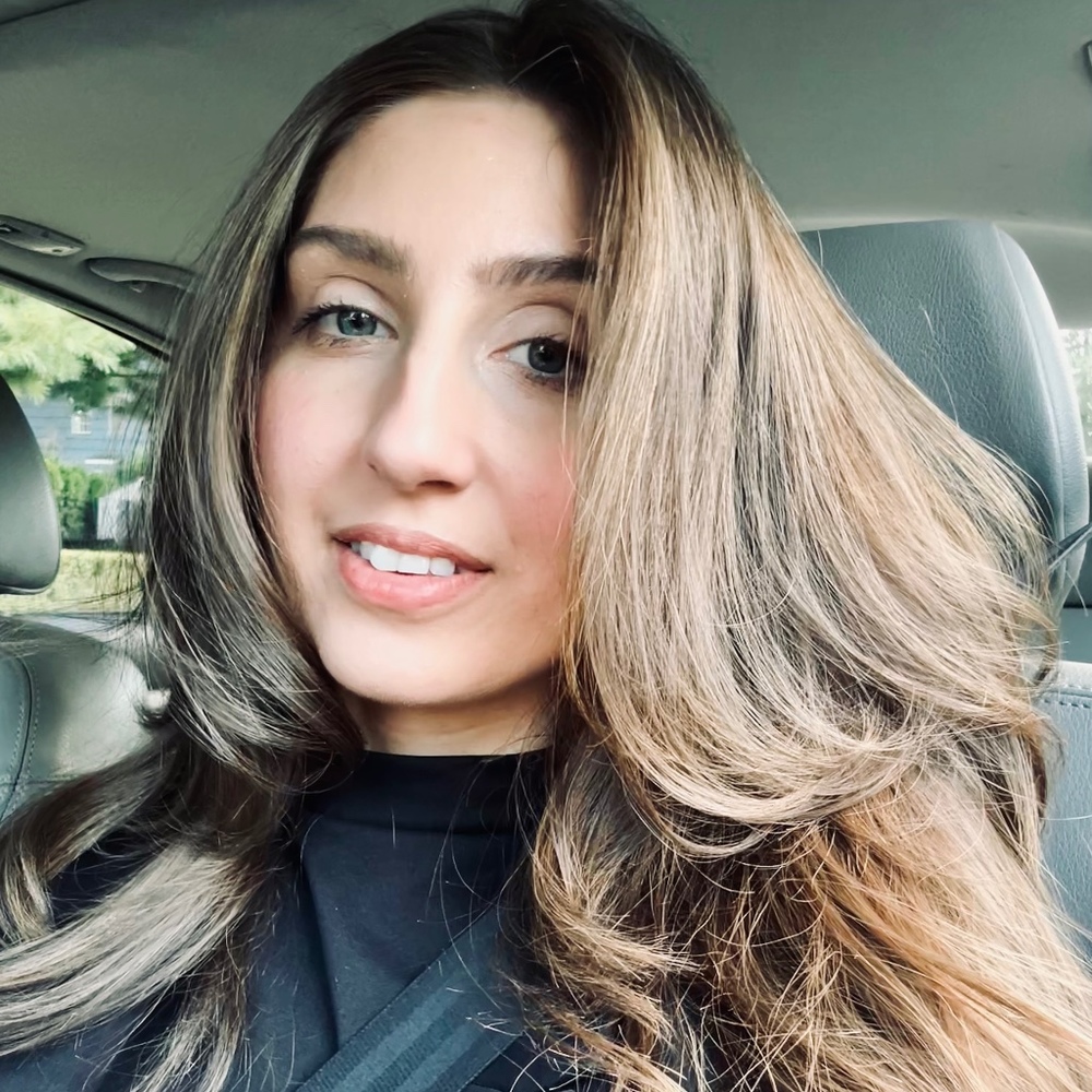 Meet your Posher, Julissa